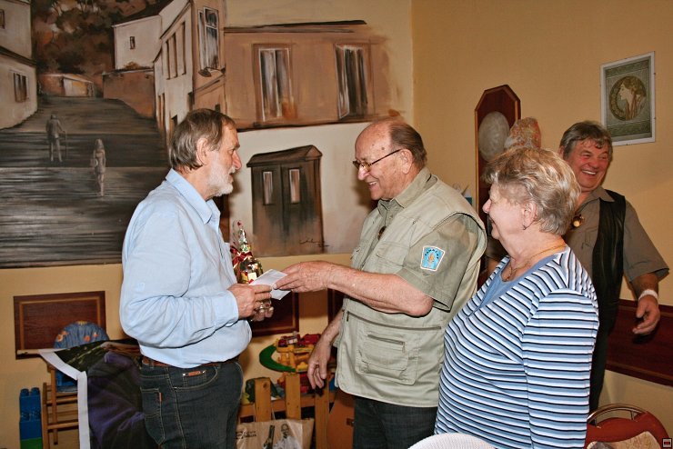 img00018.jpg