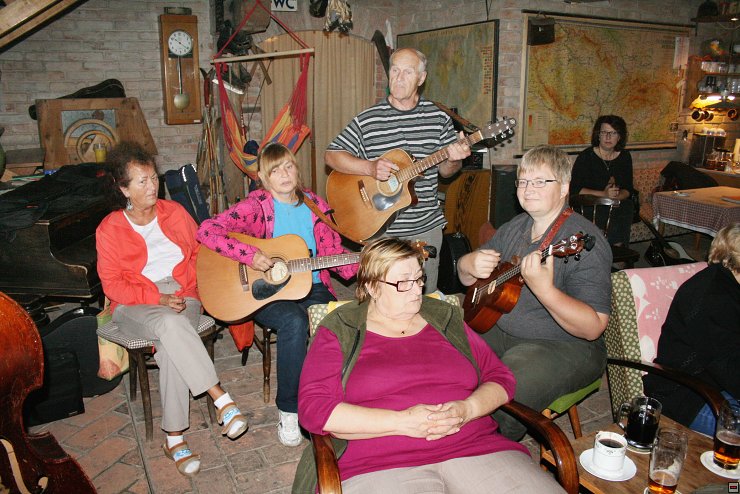 img00019.jpg
