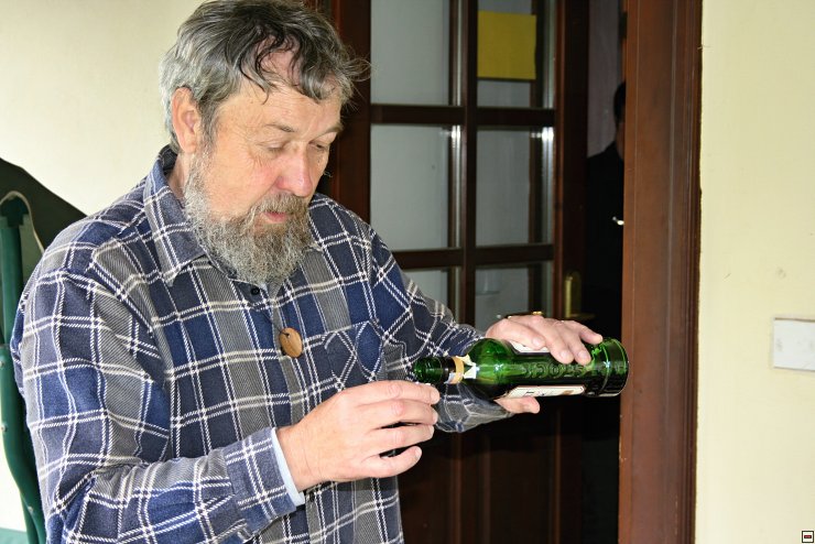 img00040.jpg