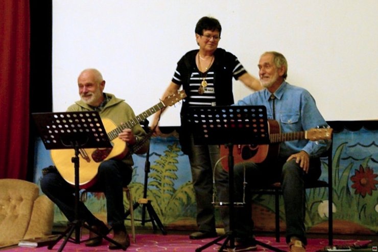 img00027.jpg