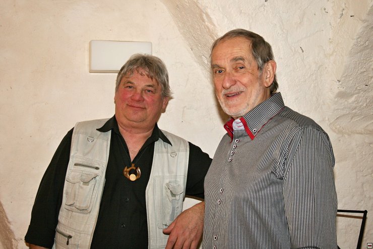 img00019.jpg