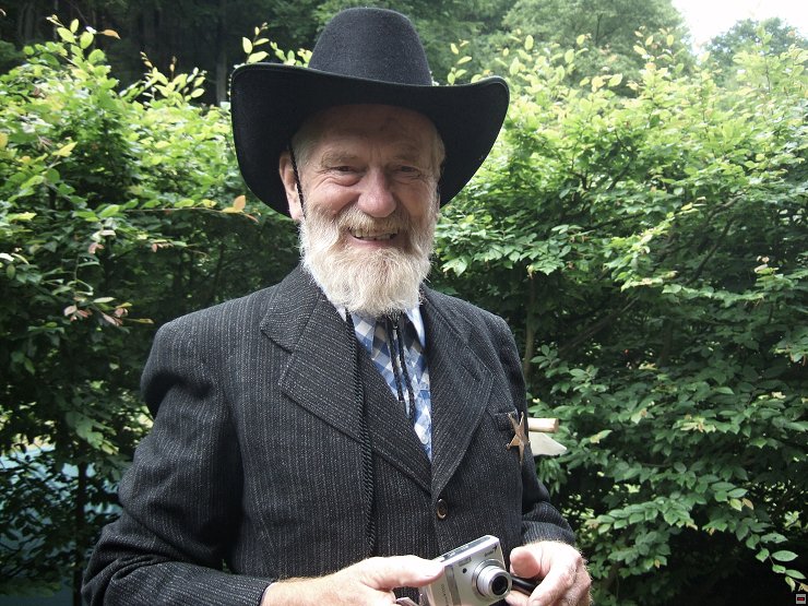 img00024.jpg