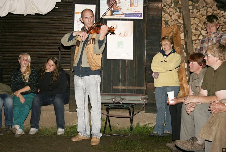 img00040.jpg