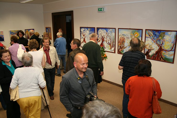 img00042.jpg