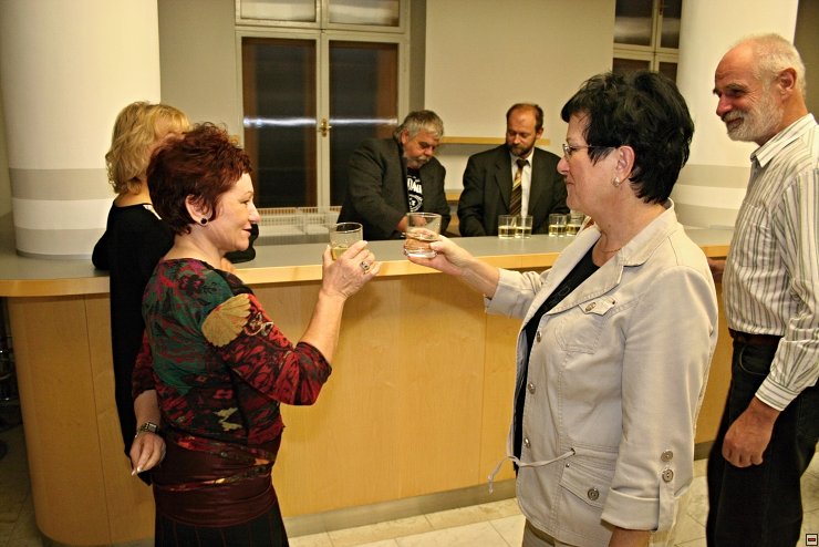 img00019.jpg