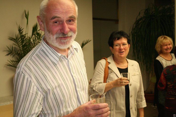 img00021.jpg